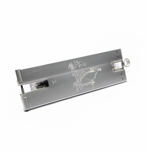 Дека Trust Alex Shaw 22.5x6.8 Metall 
