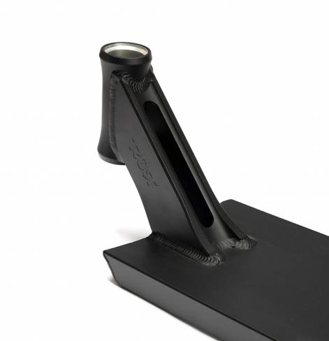 Дека Trust Vlad Shishov 23x6.8 Black 