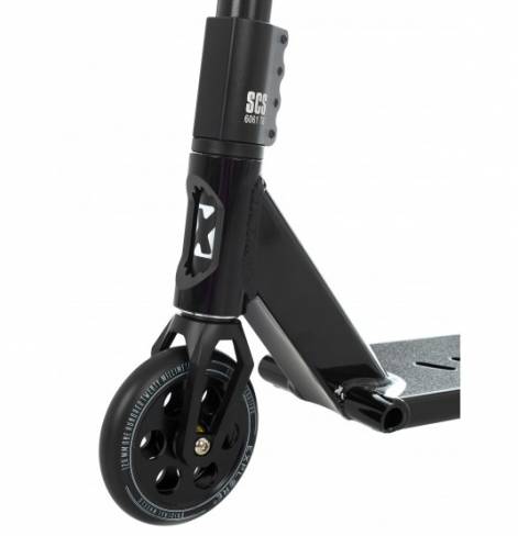 Трюковой самокат Explore Axxel Black 